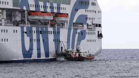 From file: The Italian government already chartered ferries to house migrants during the COVID-19 pandemic, now the UK government might be about to do something similar | Photo: Picture-alliance/AP Photo/M.Seminara