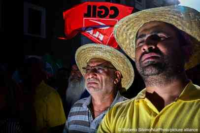 A demonstration against exploitation and gangmastering, called for by the CGIL workers union in Latina, Italy following the death of Satnam Singh | Photo: Roberto Silvino / NurPhoto / picture alliance