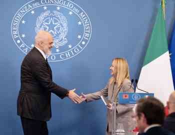 Italian Prime Minister Giorgia Meloni during a meeting with Albanian Prime Minister Edi Rama at Villa Doria Pamphilj in Rome, Italy, November 13, 2025 | Photo: Filippo Attili / Press office Palazzo Chigi (Office of Prime Minister) / ANSA