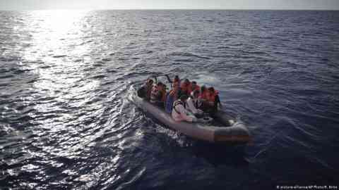 The total number of crossings of the Mediterranean Sea has dropped recently | Photo: Picture-alliance/AP Photo/R. Brito