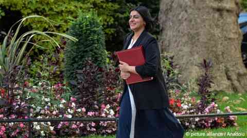  UK Home Secretary Shabana Mahmood arrives at Downing Street for a weekly cabinet meeting in London on September 9, 2025 | Photo: Thomas Krych / picture-alliance / Anadolu