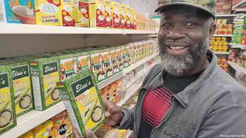 Mo is positive about Germany, where he has a successful business and a solid job | Photo: Kate Hairsine/DW