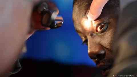 From file: Factors such as language proficiency contribute to the barriers preventing migrants from accessing healthcare | Photo: picture-alliance/dpa/B. Pedersen