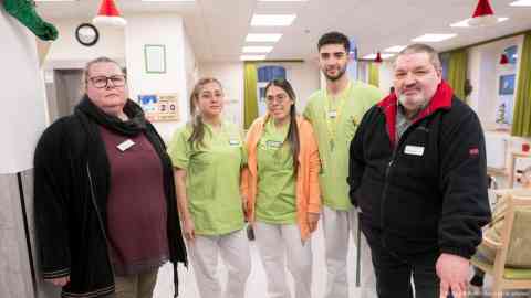 Andrea and Tino Wohlmacher (left and right) have been fighting for their staff to be able to stay in Germany | Photo: Sina Schuldt/dpa/picture alliance
