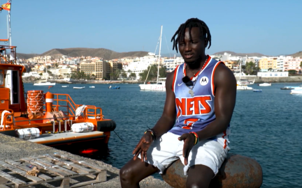 Senegalese migrant Modu at a port in Gran Canaria | Photo: DW screenshot