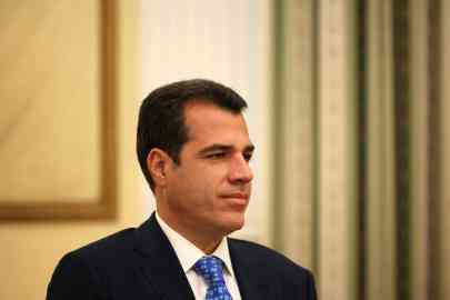 Greece's Minister of Migration and Asylum, Thanos Plevris, said that he wants to send well over 10,000 people away from his country each year | Photo: Louiza Vradi / Reuters