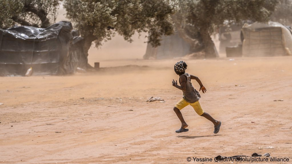 En Tunisie, les migrants subsahariens sont de plus en plus nombreux à être condamnés pour "séjour irrégulier". Crédit : Picture alliance