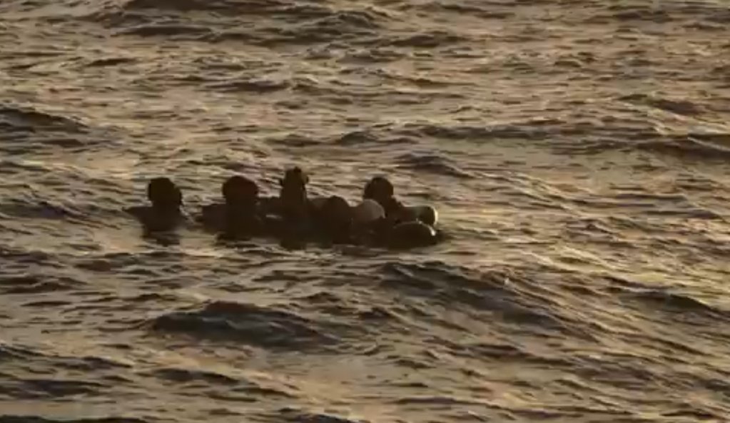 Quinze migrants ont été secourus dans le naufrage survenu le 26 janvier au large de Lampedusa. Crédit : Sea Punks