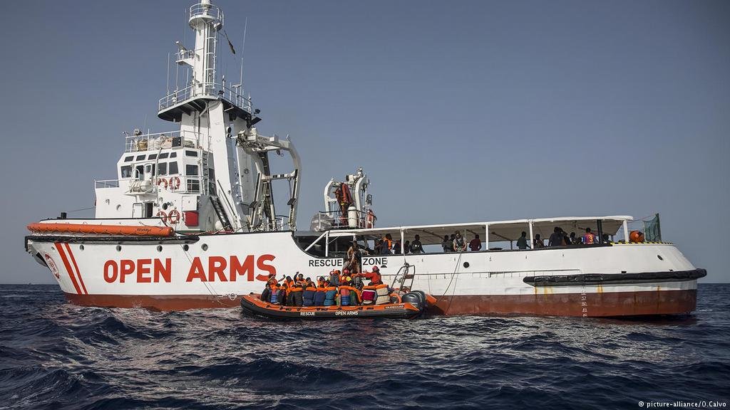 Two NGO boats with over 160 rescued migrants stuck in Mediterranean, looking for safe harbor