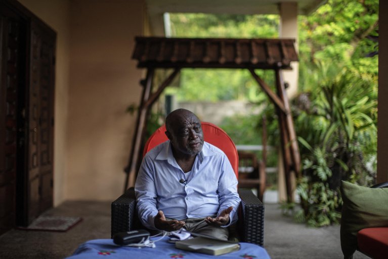 Bien que le gouvernement comorien ait appelé ses exilés politiques à rentrer sans crainte, certains opposants comme Mohamed Ali Soilihi sont exclus de ce bénéfice. Ici, l'ex-président lors d'un entretien à l'AFP le 17 mars 2019. Crédit : Gialuigi Guercia, AFP