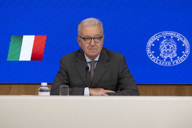Undersecretary to the Prime Minister, Alfredo Mantovano, at a press conference at Palazzo Chigi after the Council of Ministers, Rome, October 2, 2024 | Photo: ANSA/MASSIMO PERCOSSI