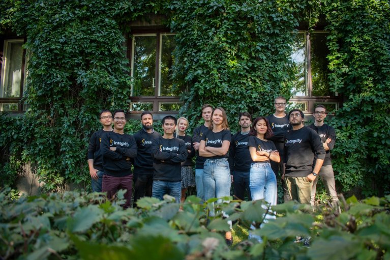 Jinsiy aloqa uchun tanishish Lvov Katta eshak porno