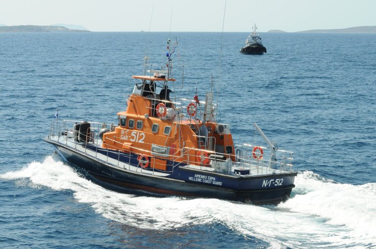 More than 110 people were picked up by the coast guard south of Crete on Sunday, February 25 | Source: Hellenic Coast Guard