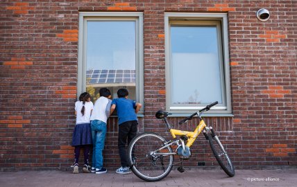 Netherlands could expect nearly 20,000 more asylum cases if asylum reform laws are passed